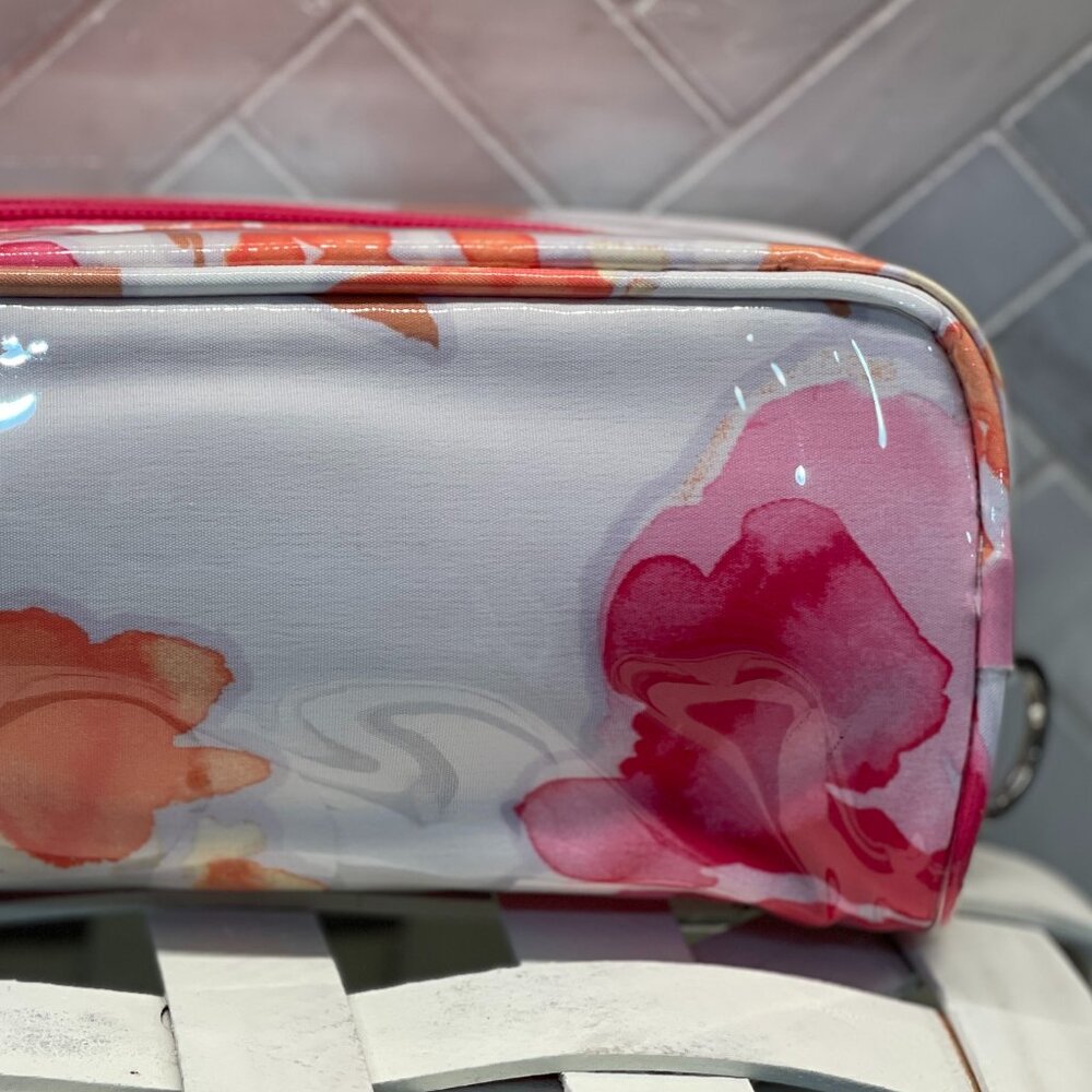 Contents Cosmetic Bag - Picture 6 of 8